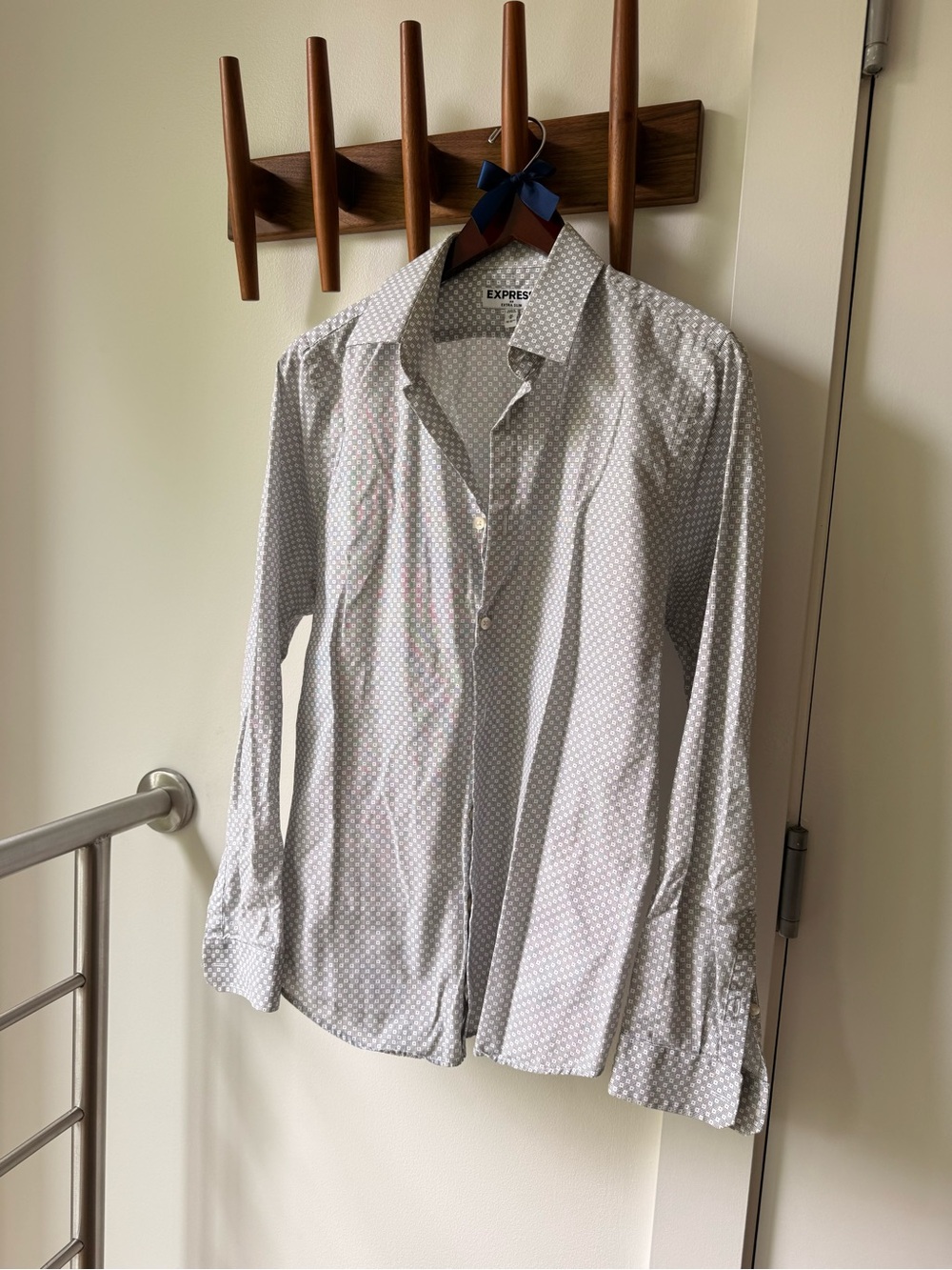 Express Men's White Button-Down Shirt with Light Gray Micro-Dot Pattern